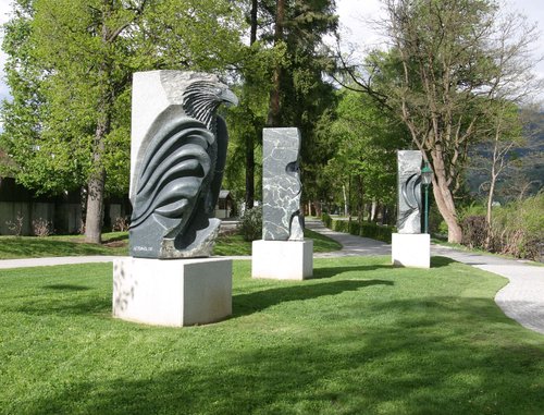 ADLER, STEINBOCK UND BLUME 1997